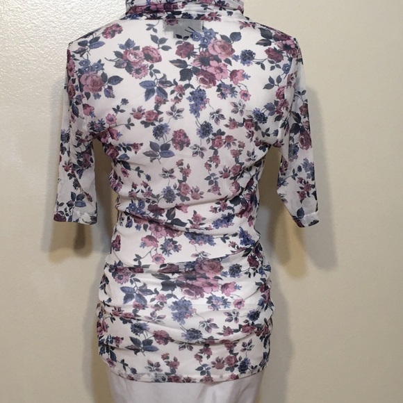 Karen Kane Floral Print Mesh Wrap Top. - Picture 6 of 9